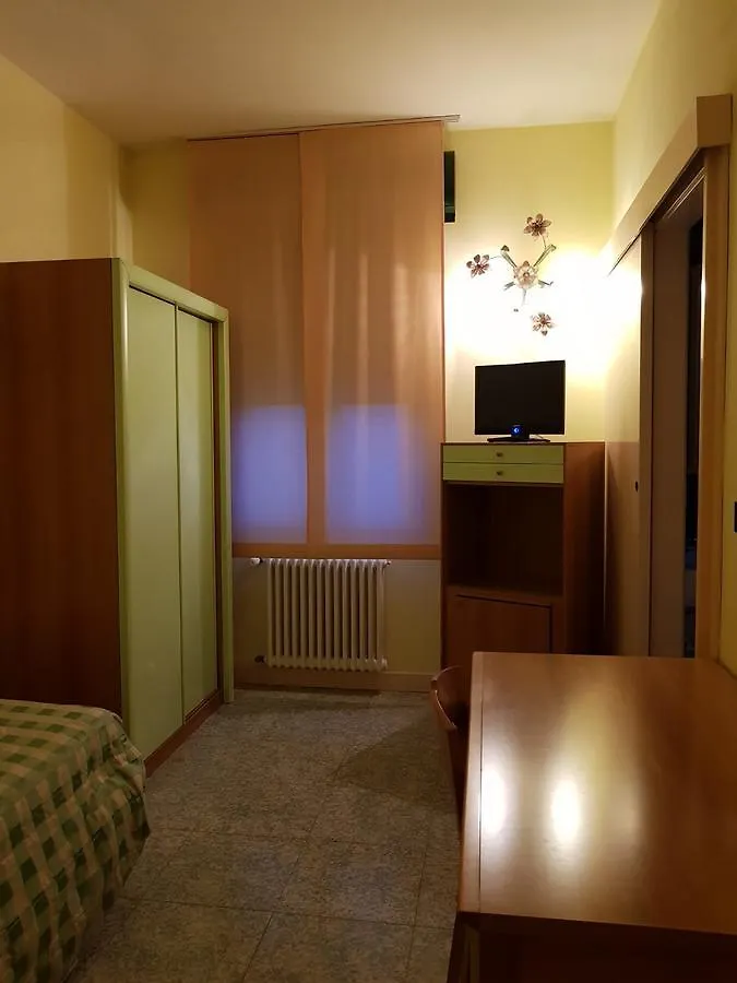 Hotel La Candela Imola 3*, Sesto Imolese Italia