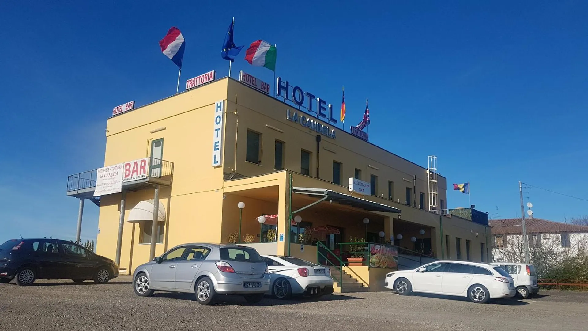 Hotel La Candela إيمولا